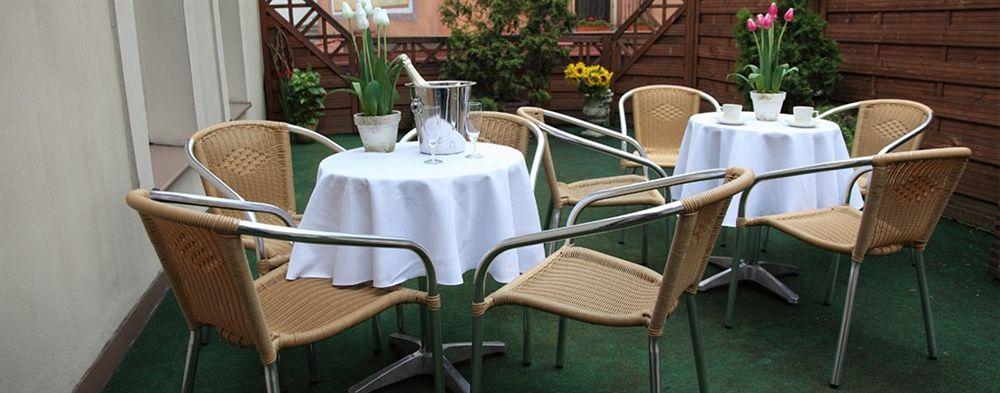 雷兹登卡索勒老城酒店 波兹南 外观 照片